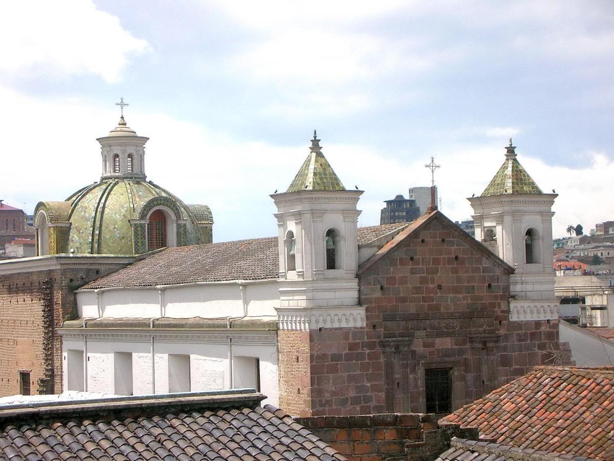 Hotel El Relicario Del Carmen Quito Bagian luar foto