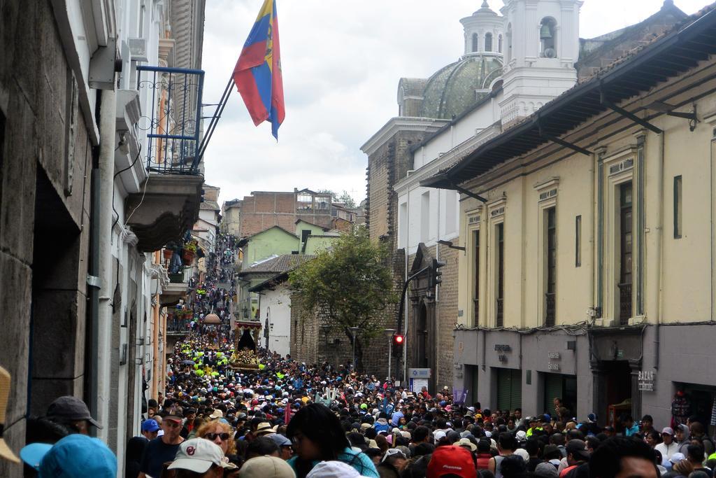 Hotel El Relicario Del Carmen Quito Bagian luar foto