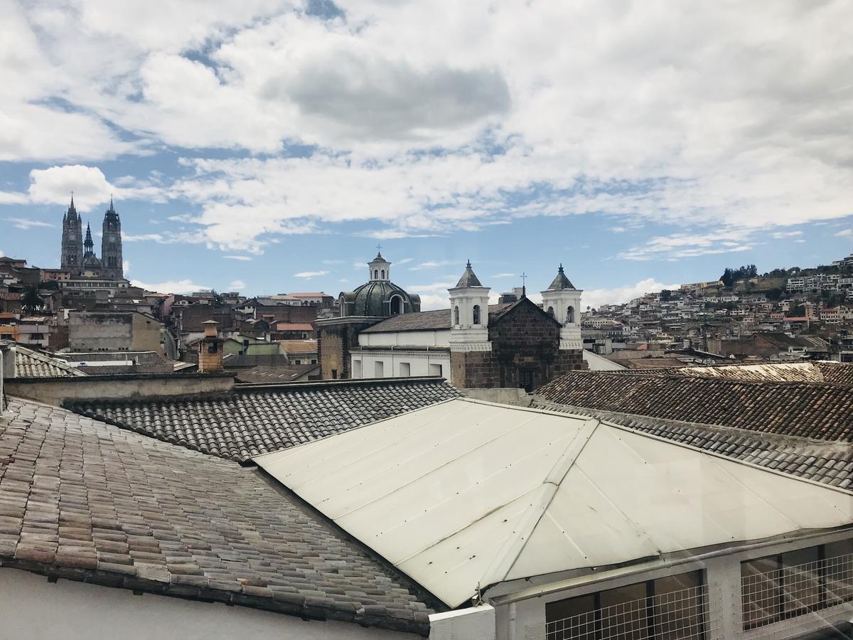 Hotel El Relicario Del Carmen Quito Bagian luar foto